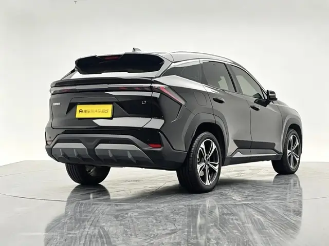 GEELY L7 2023