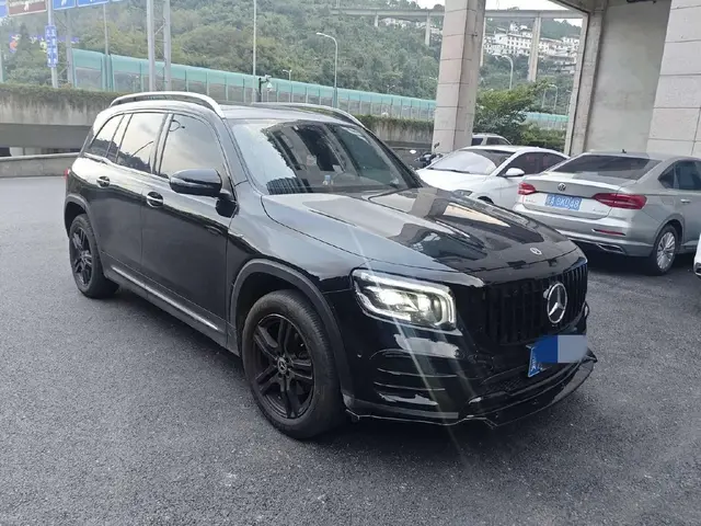 MERCEDES-BENZ GLB 200 FASHION EDITION 2023