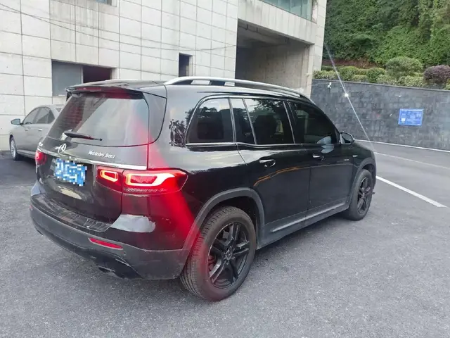 MERCEDES-BENZ GLB 200 FASHION EDITION 2023