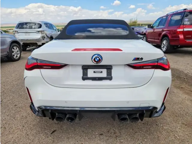 BMW M4 COMPETITION 2022