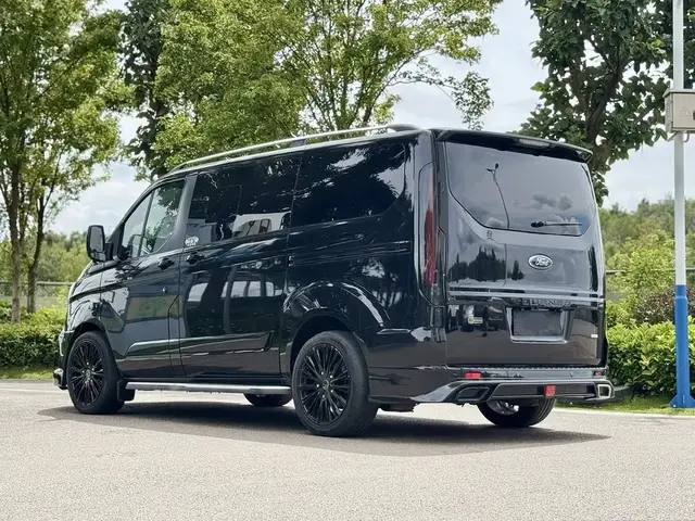 FORD KNIGHT BLACK KNIGHT 2023