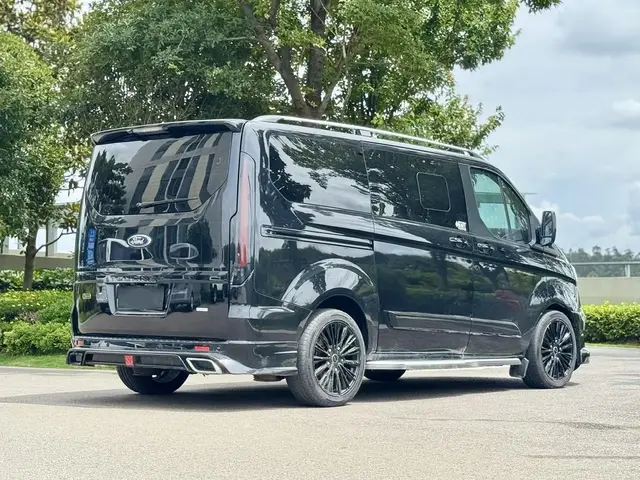 FORD KNIGHT BLACK KNIGHT 2023