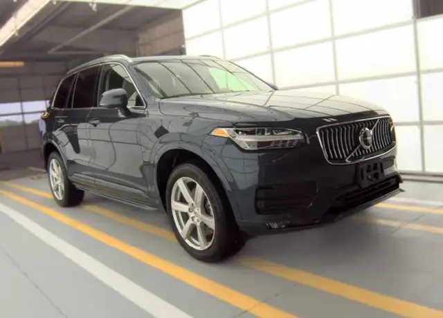 VOLVO XC90 T5 MOMENTUM 7-PASSENGER 2022