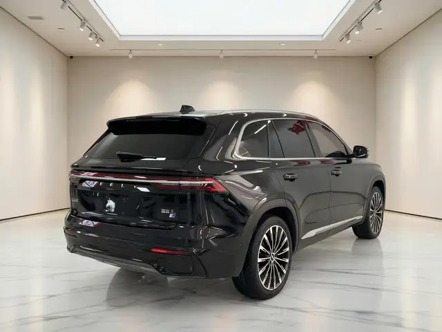 GEELY XINGYUE L HYBRID 1 2024