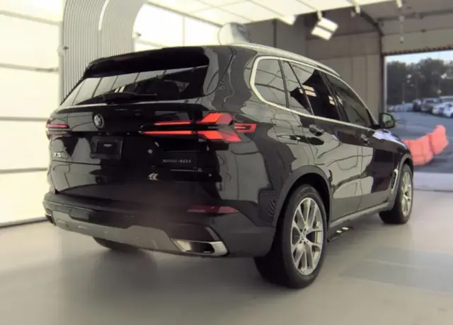 BMW X5 SPORTS ACTIVITY VEHICLE 2023