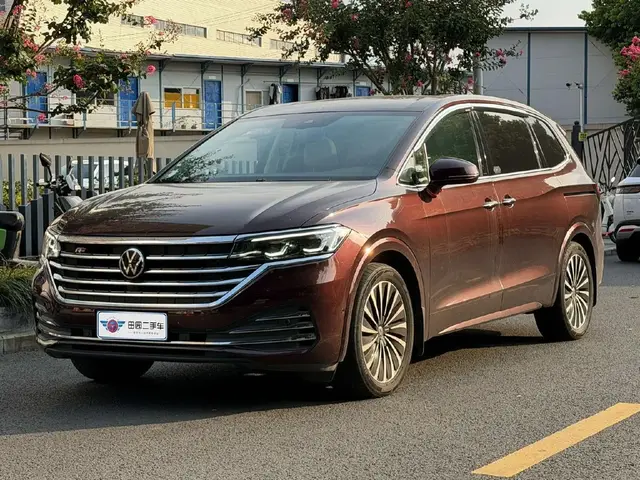 VOLKSWAGEN VILORAN 380TSI PREMIUM 2022