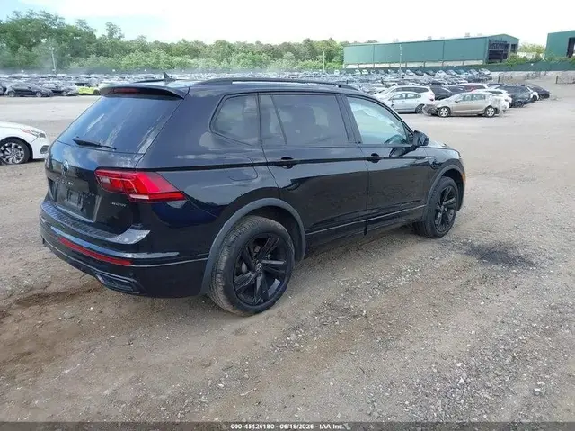 VOLKSWAGEN TIGUAN SE 2024