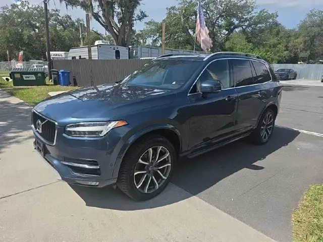 VOLVO XC90 T6 MOMENTUM 7-PASSENGER 2018