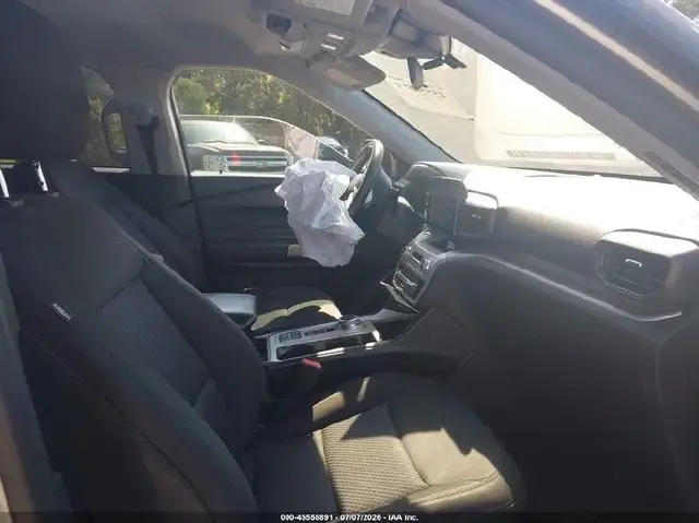 FORD EXPLORER XLT 2023