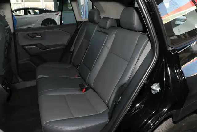 TOYOTA RAV4 LUXURY 2026
