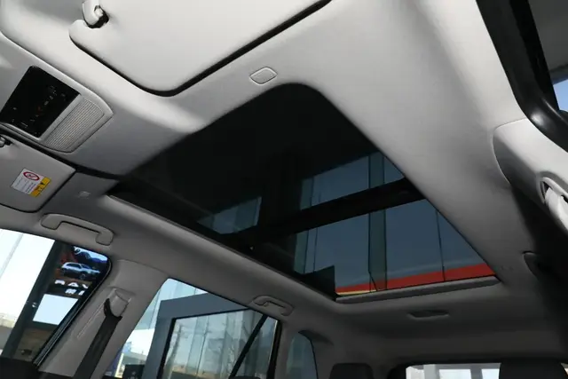 TOYOTA RAV4 LUXURY 2026