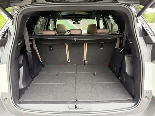 PEUGEOT 5008 2021