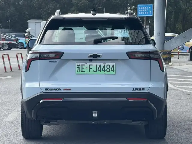 CHEVROLET EQUINOX PLUS 1 2024