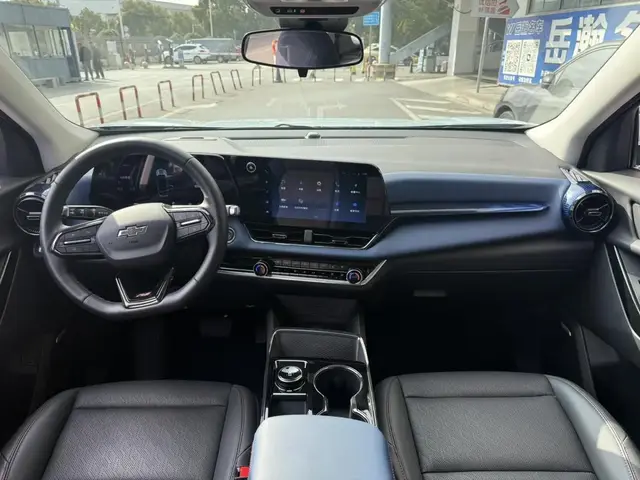 CHEVROLET EQUINOX PLUS 1 2024