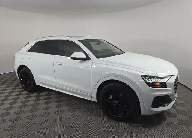 AUDI Q8 PREMIUM 2023