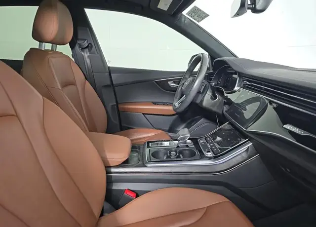 AUDI Q8 PREMIUM 2023