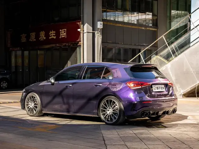 MERCEDES-BENZ A-CLASS AMG A 35 2022