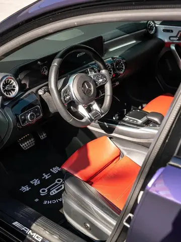 MERCEDES-BENZ A-CLASS AMG A 35 2022