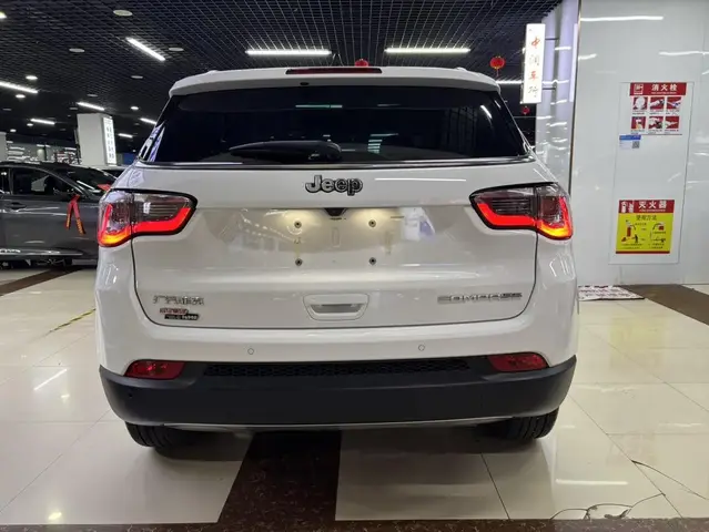 JEEP COMPASS 220T LEADING EDITION 2021