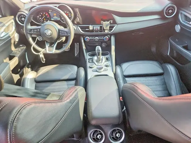 ALFA ROMEO GIULIA TI 2023