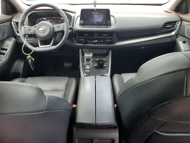 NISSAN ROGUE SV 2023