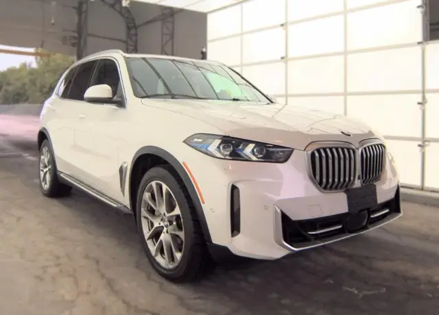 BMW X5 SPORTS ACTIVITY VEHICLE 2023