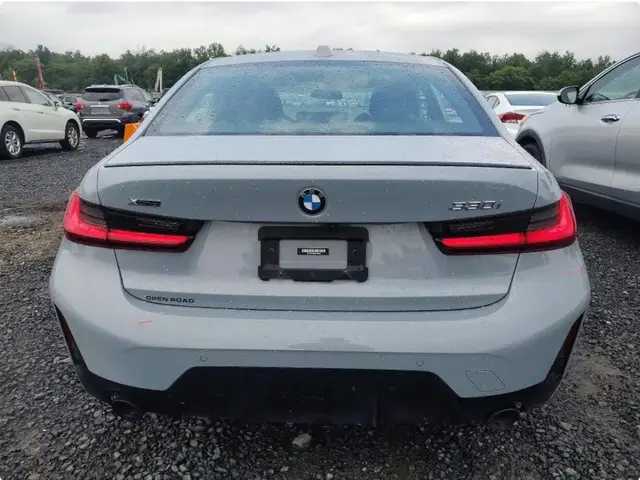 BMW 330XI - 2023