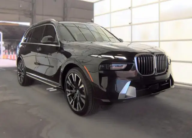 BMW X7 SPORTS ACTIVITY VEHICLE 2022