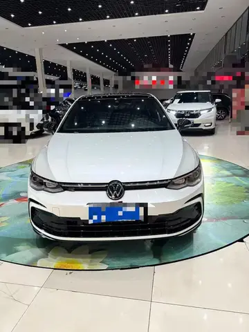 VOLKSWAGEN GOLF 8 R-LINE 1 2022