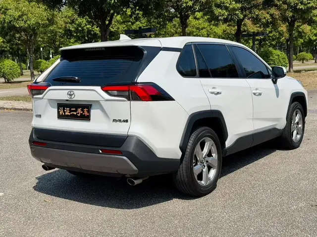 TOYOTA RAV4 2022