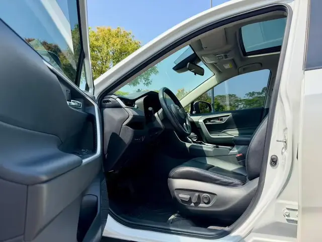 TOYOTA RAV4 2022