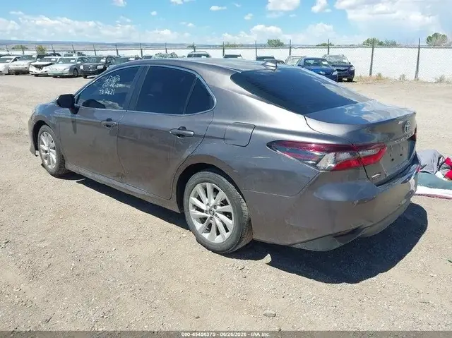TOYOTA CAMRY LE 2024