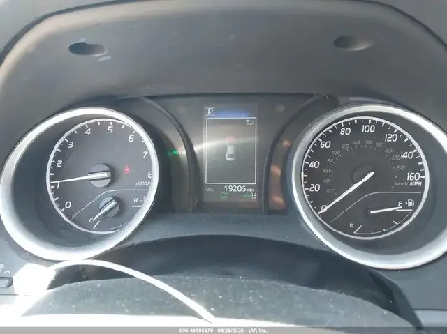 TOYOTA CAMRY LE 2024