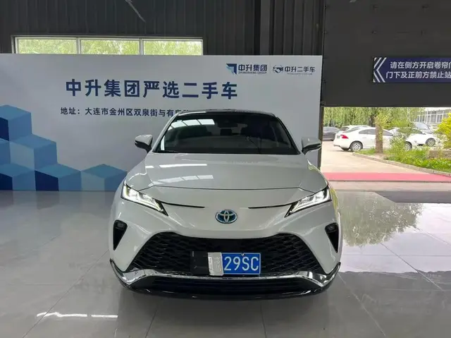 TOYOTA VENZA PREMIUM 2023