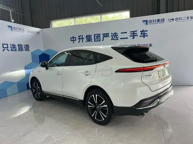 TOYOTA VENZA PREMIUM 2023