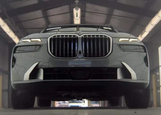 BMW X7 SPORTS ACTIVITY VEHICLE 2023