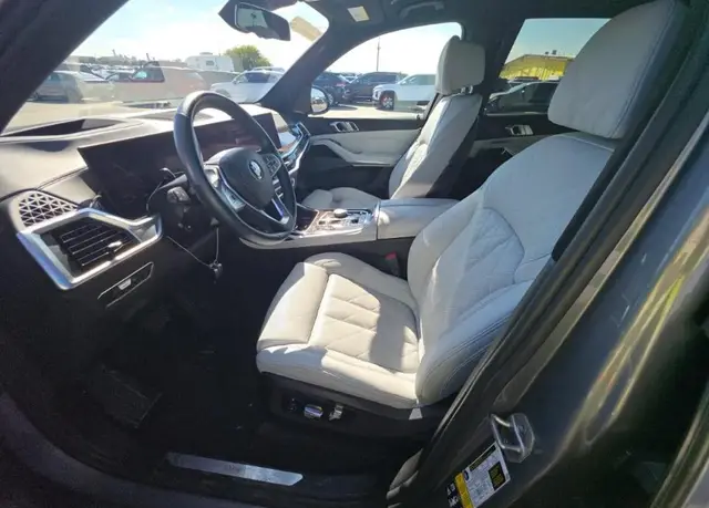 BMW X7 SPORTS ACTIVITY VEHICLE 2023