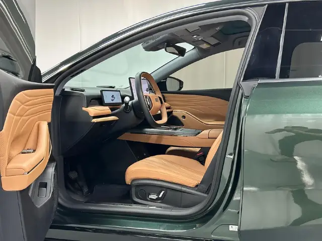 GEELY STAR 8 PHEV 2025