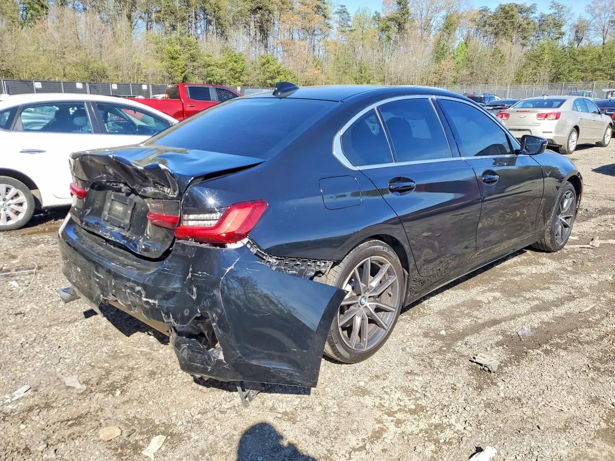 BMW 330XI 2019