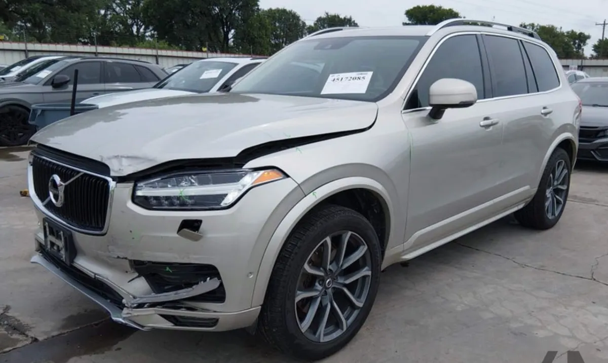 VOLVO XC90 T6 MOMENTUMS 2017