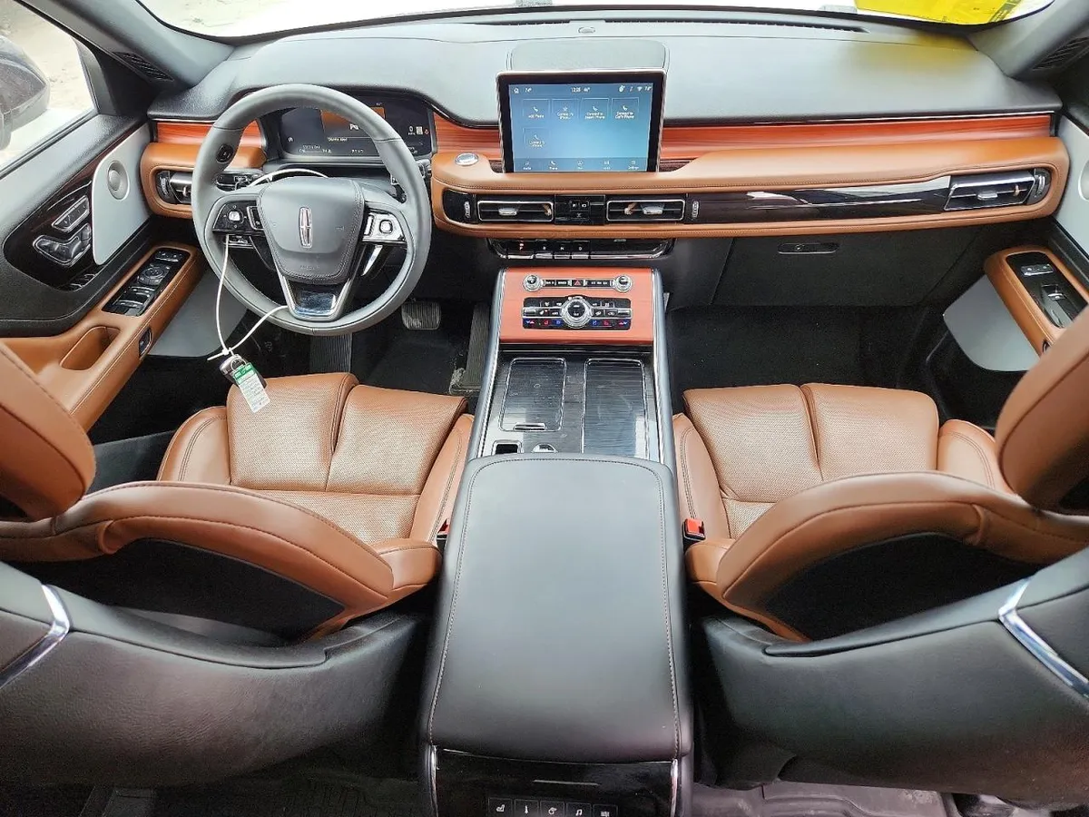 LINCOLN AVIATOR RESERVE 2024