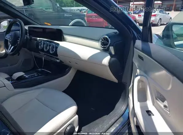 MERCEDES-BENZ A-CLASS A 220 2022