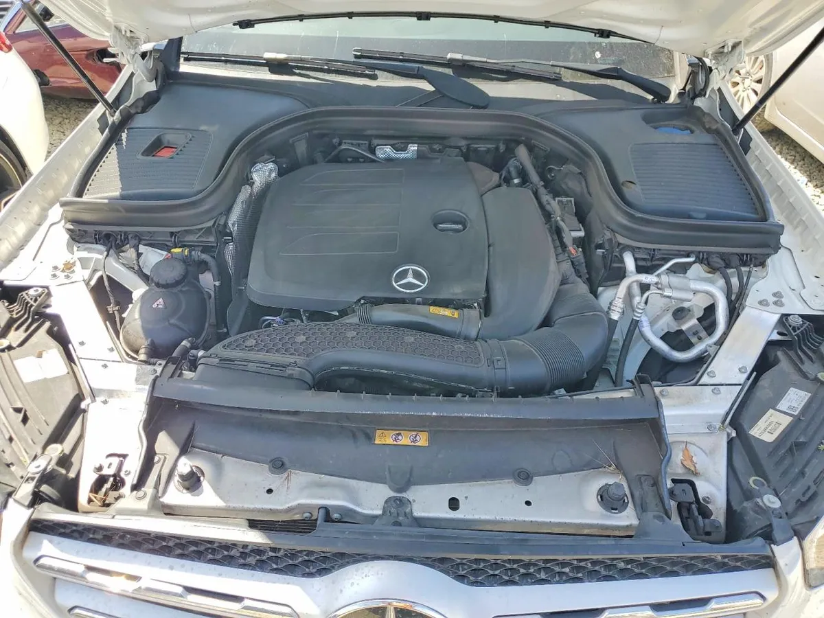 MERCEDES-BENZ GLC 300 2022