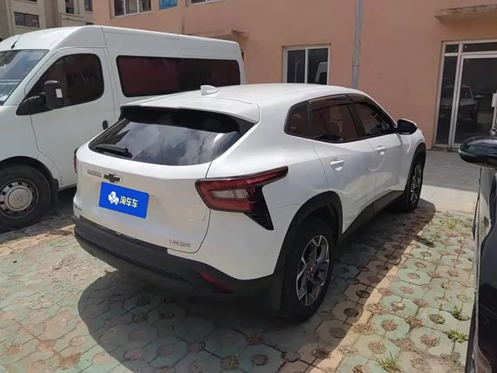 CHEVROLET TRAX 2023