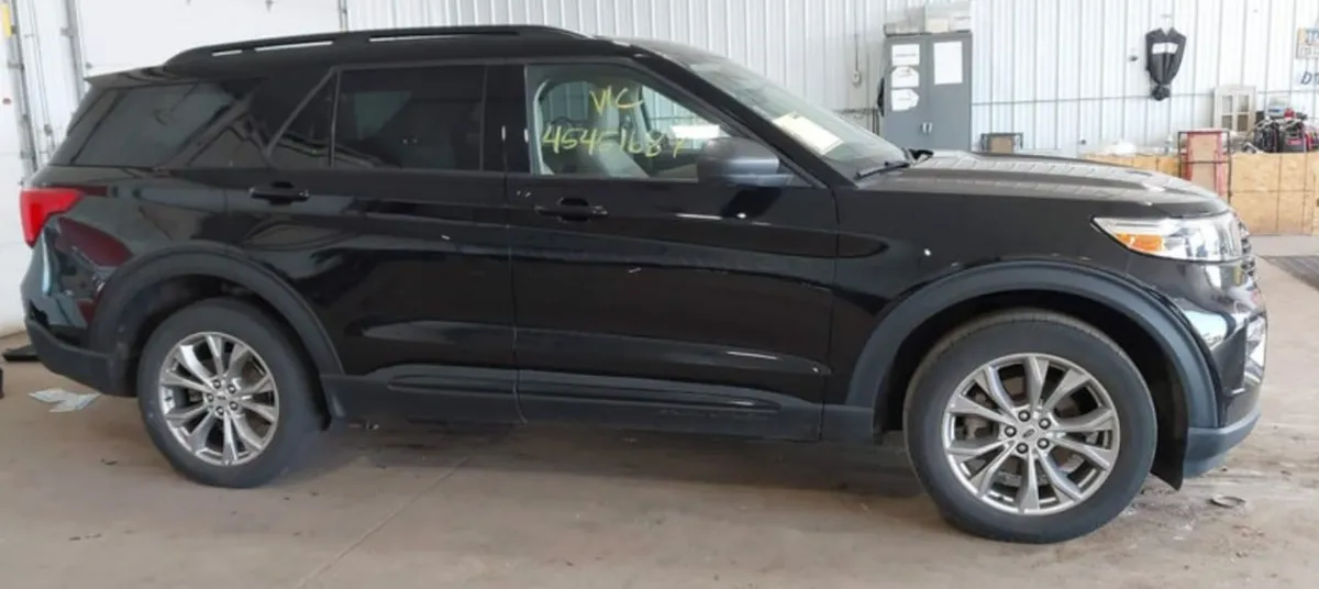 FORD EXPLORER XLT 2022