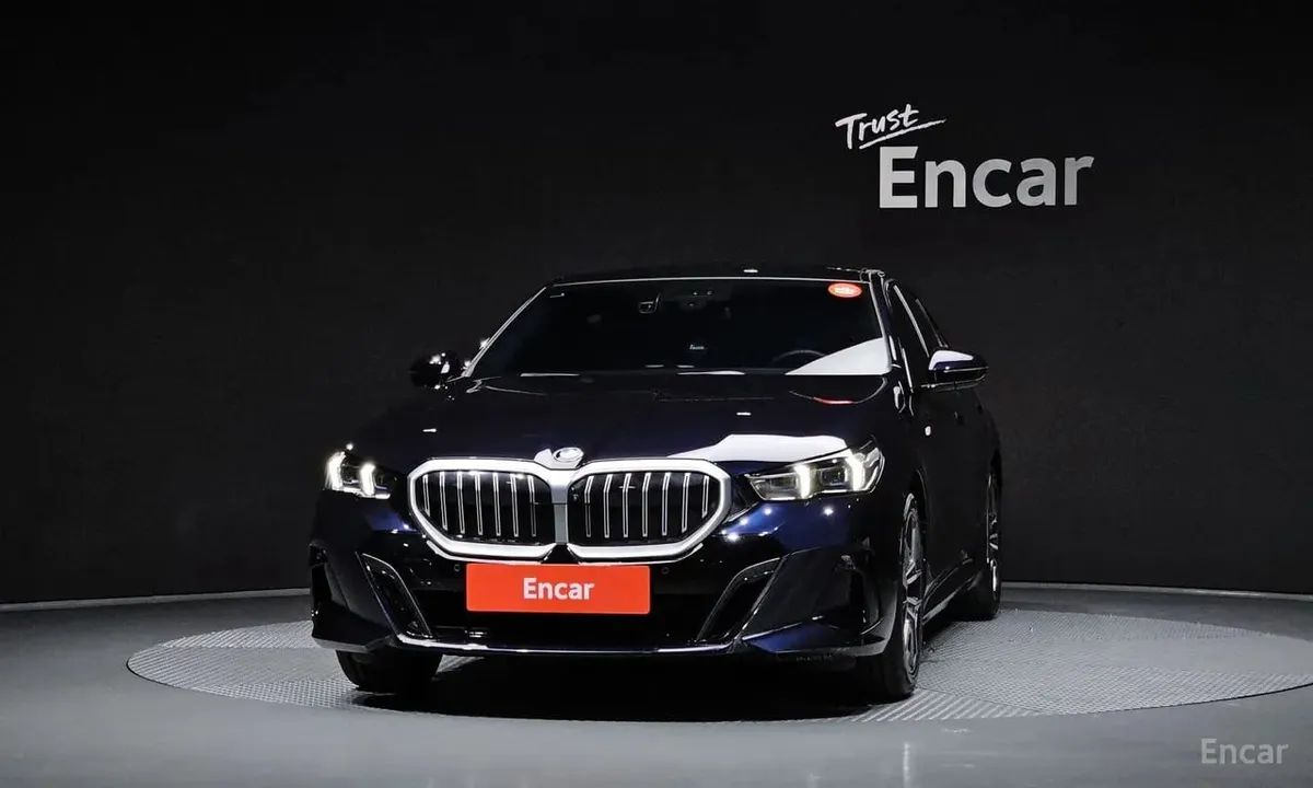 BMW 520I M SPORT 2024