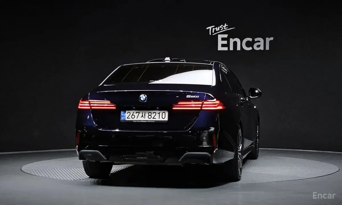 BMW 520I M SPORT 2024