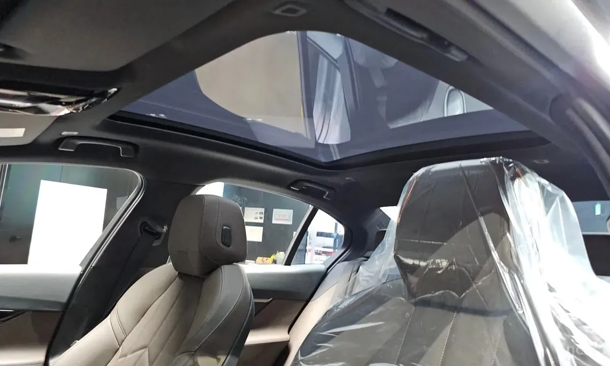 BMW 520I M SPORT 2024
