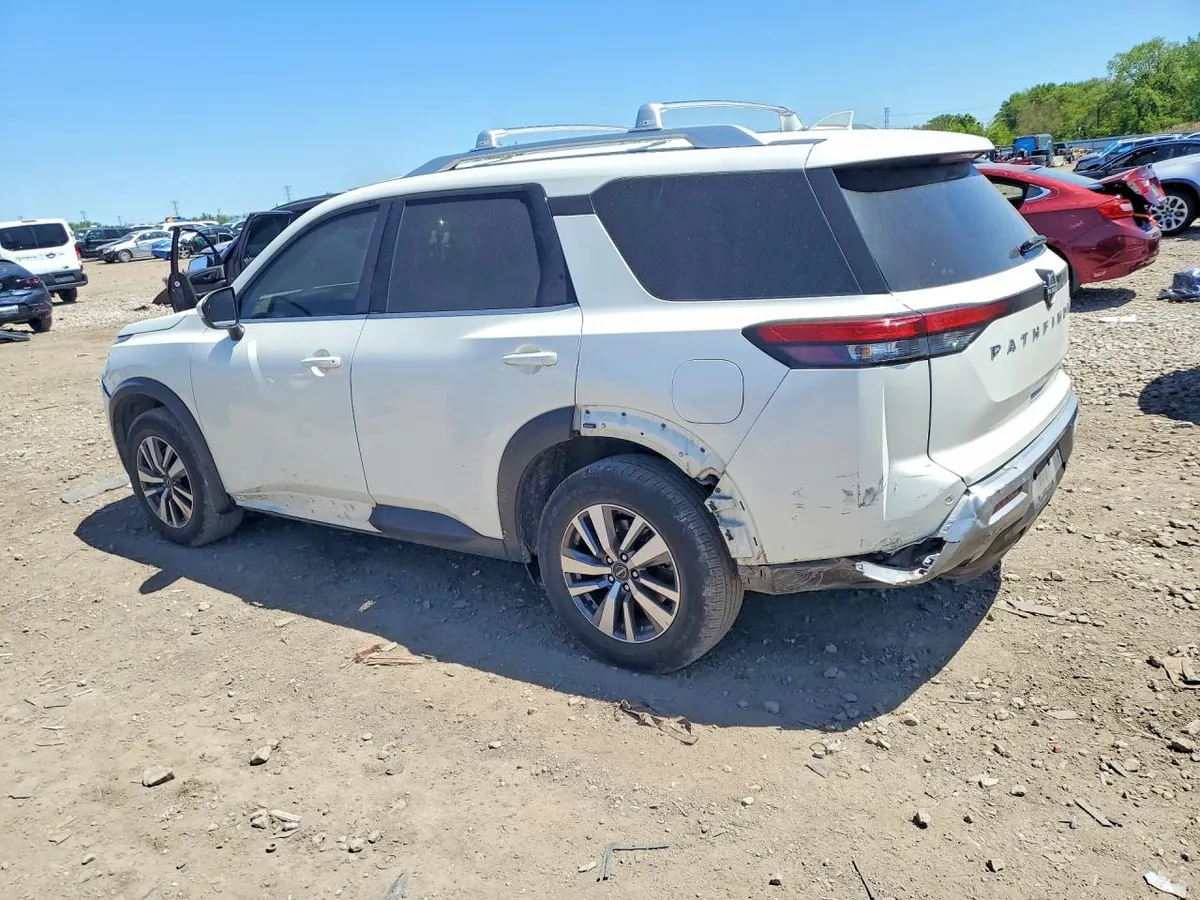 NISSAN PATHFINDER SL 2022