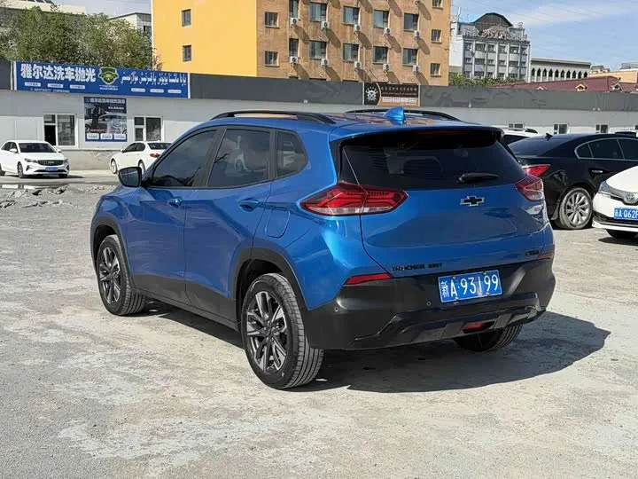 CHEVROLET TRACKER 2023
